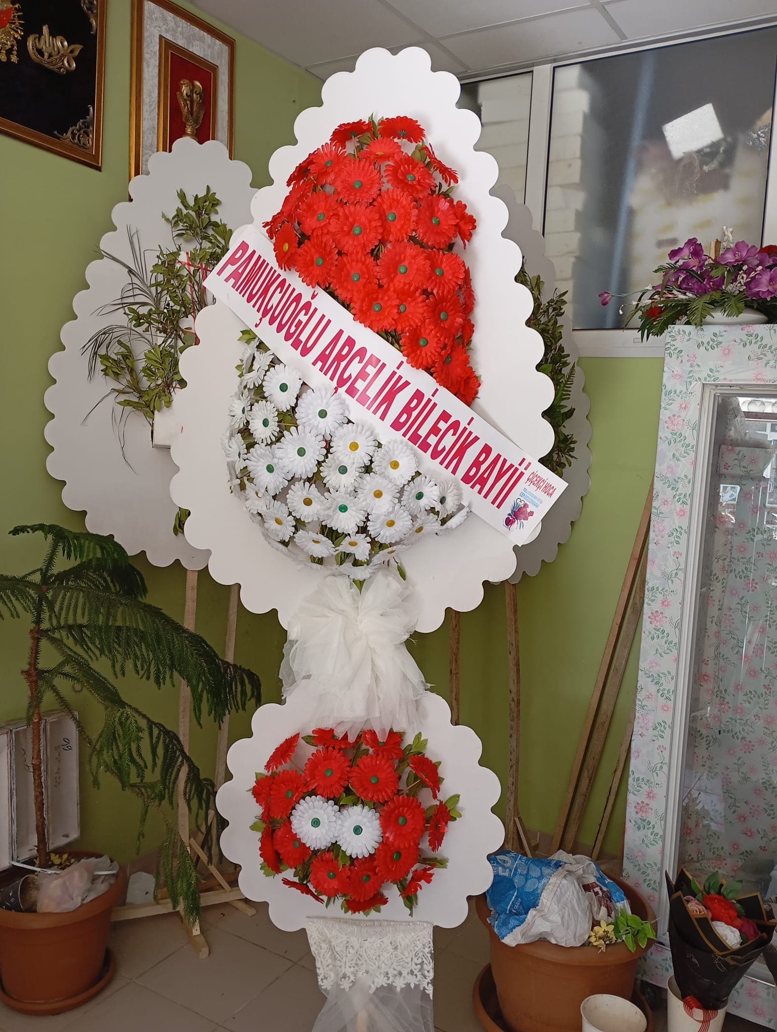 Ilgın çelenk çiçek — ALMERA Çiçek ve Organizasyon (4)