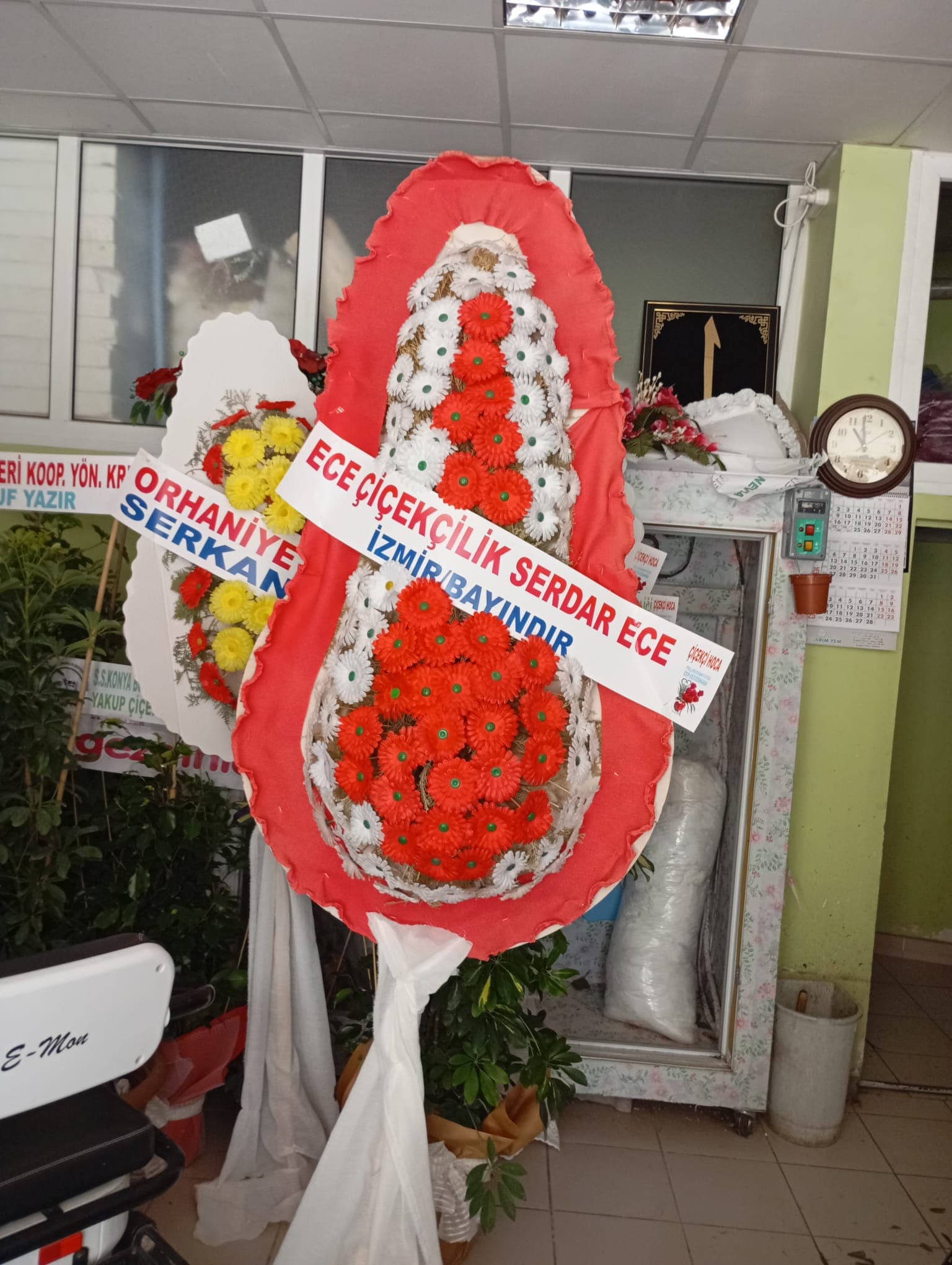 Ilgın çelenk çiçek — ALMERA Çiçek ve Organizasyon (5)